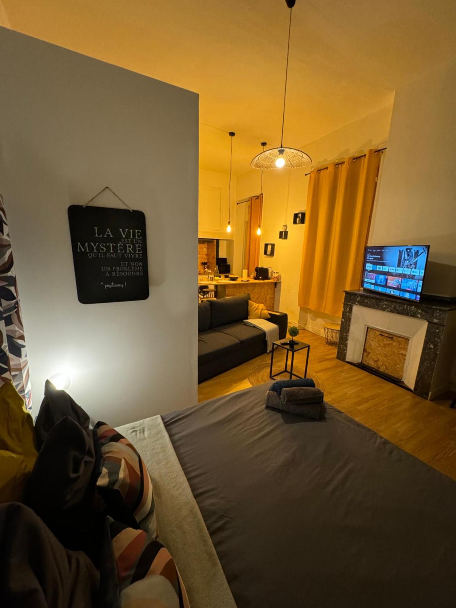 Climatisé Aux Pieds De La Cité Carcasona